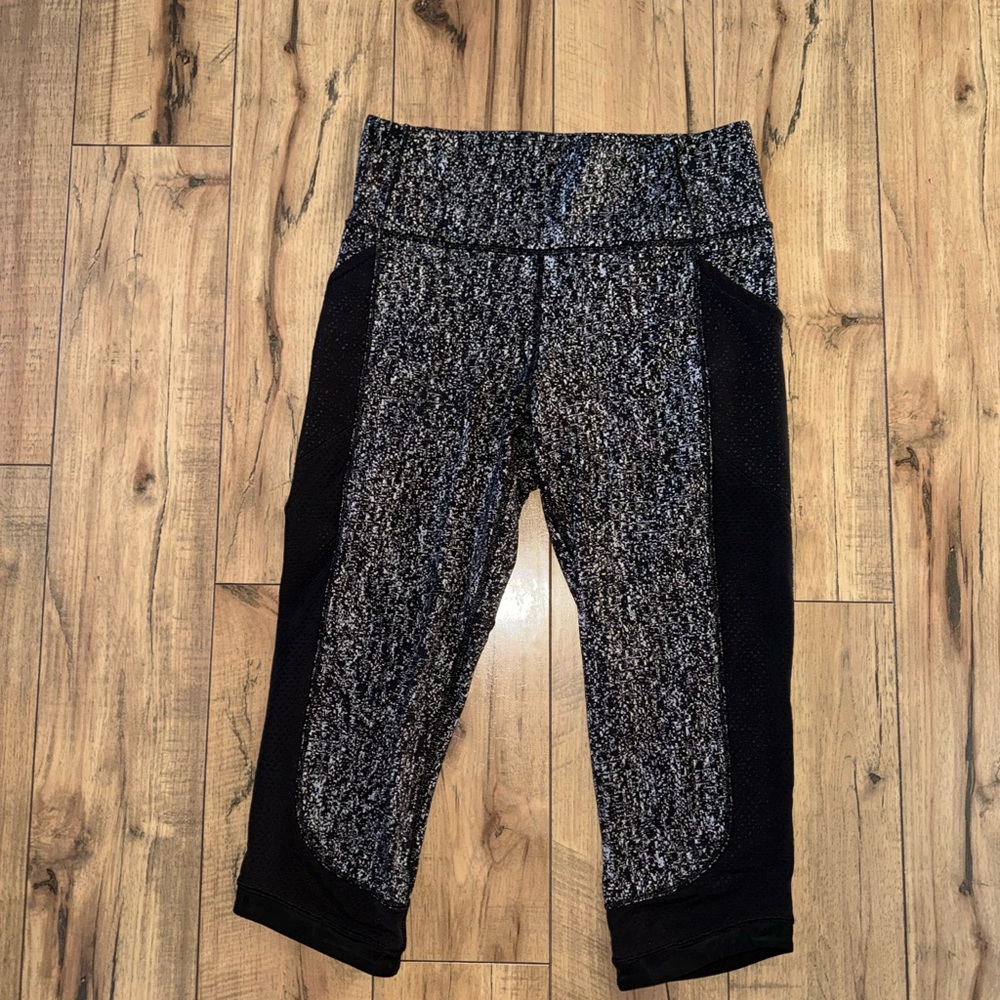 Lululemon cropped leggings